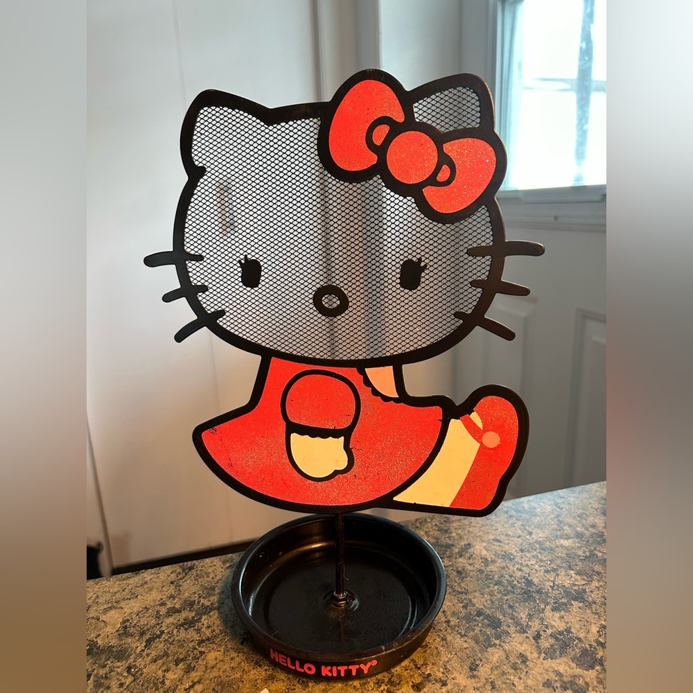 Hello Kitty jewelry holder
